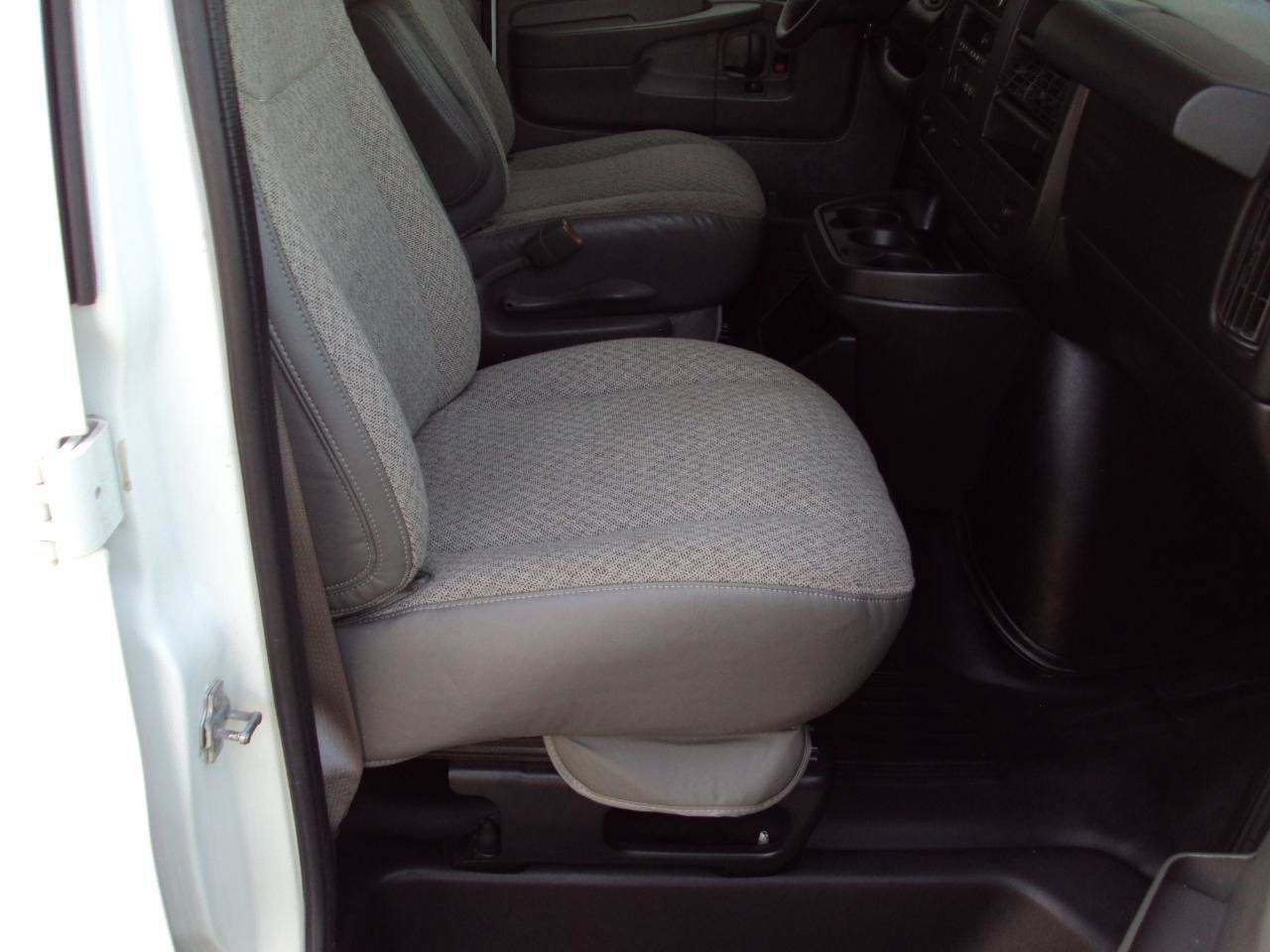 Used 2013 Chevrolet Express 1500 LS AWD/4WD image 15