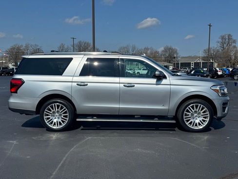 Used 2024 Ford Expedition Max Limited image 25
