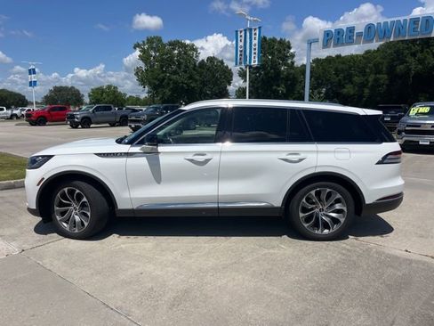 Used 2025 Lincoln Aviator Reserve RWD image 3