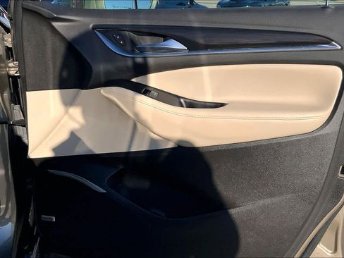 Used 2020 Buick Enclave Essence w/ Sound and Sites Package image 21