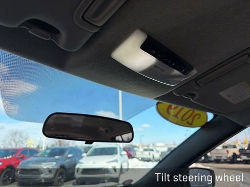 Used 2019 Nissan Kicks SR w/ SR Premium Package image 29