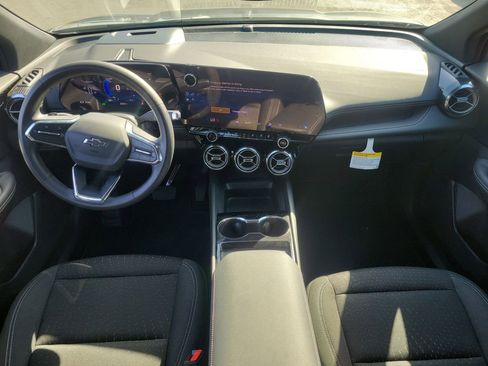 Used 2025 Chevrolet Blazer EV LT w/ Midnight/Sport Edition image 9