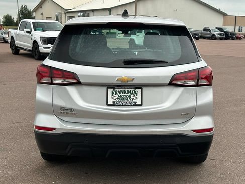 Used 2022 Chevrolet Equinox LS AWD/4WD image 37
