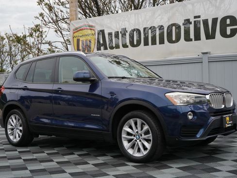 Used 2016 BMW X3 xDrive28i w/ Driver Assistance Package AWD/4WD image 3
