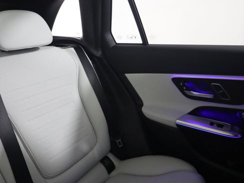 New 2026 Mercedes-Benz GLC 300 image 15