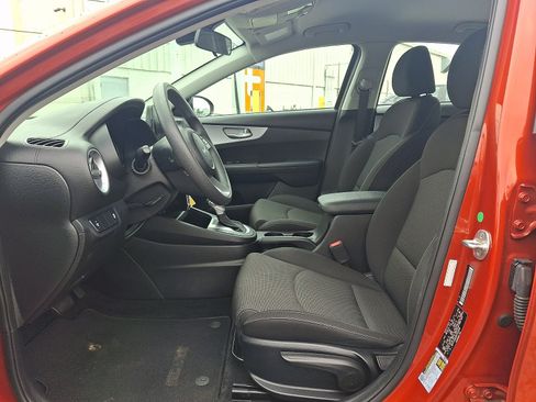 Used 2023 Kia Forte LXS FWD image 13