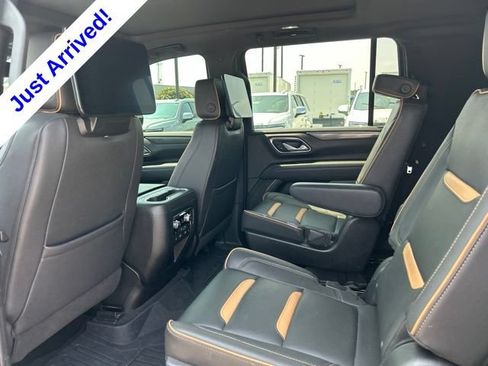 Used 2023 GMC Yukon XL AT4 w/ AT4 Premium Plus Package AWD/4WD image 30