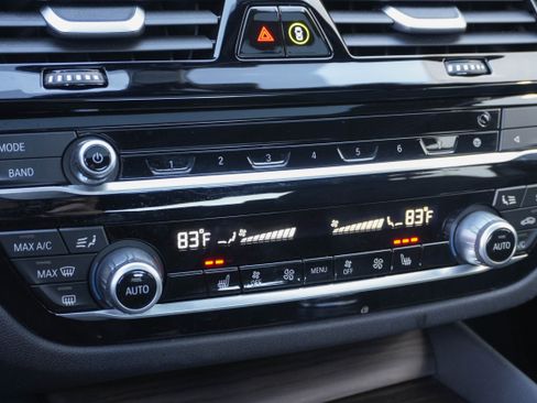 Certified 2023 BMW 530i xDrive w/ Premium Package image 26