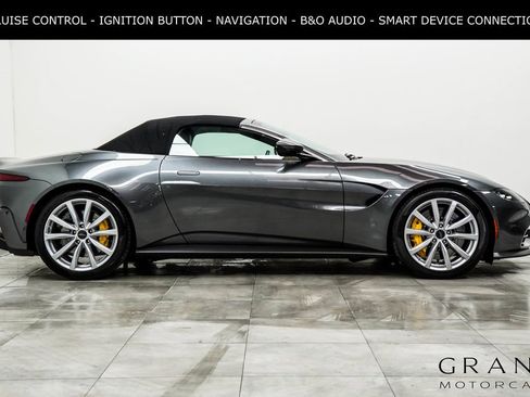 Used 2021 Aston Martin V8 Vantage Roadster RWD image 6