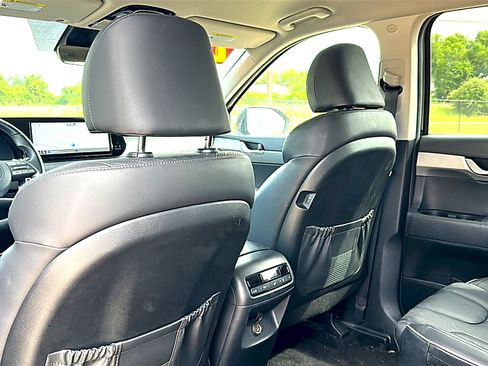 Used 2025 Hyundai Palisade SEL FWD image 17
