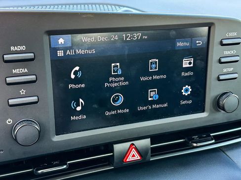 Used 2025 Hyundai Elantra Sport w/ Cargo Package FWD image 16