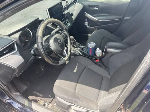 Used 2020 Toyota Corolla SE w/ SE Premium Package FWD image 3