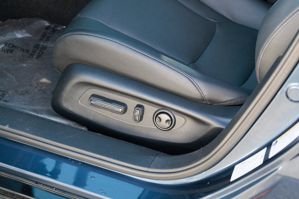 Used 2025 Honda Accord EX-L image 17