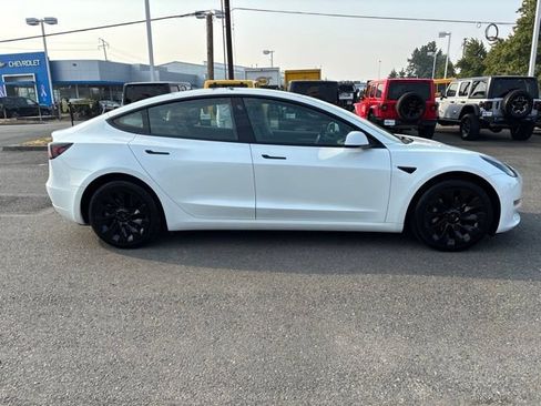 Used 2021 Tesla Model 3 Standard Range Plus RWD image 6