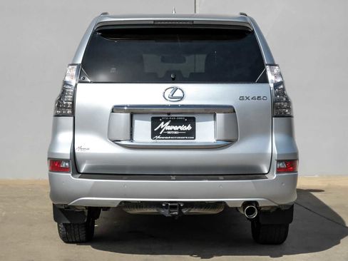 Used 2017 Lexus GX 460 Premium image 11