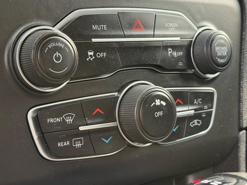 Used 2022 Dodge Charger SXT image 23
