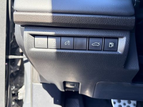 Used 2025 Toyota Camry XSE image 21