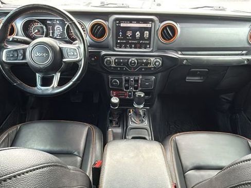 Used 2023 Jeep Gladiator Mojave w/ Cold Weather Group AWD/4WD image 15