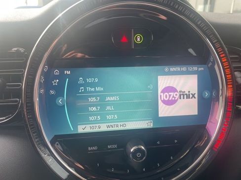 Used 2024 MINI Cooper SE image 11