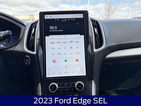 Used 2023 Ford Edge SEL w/ Convenience Package image 23