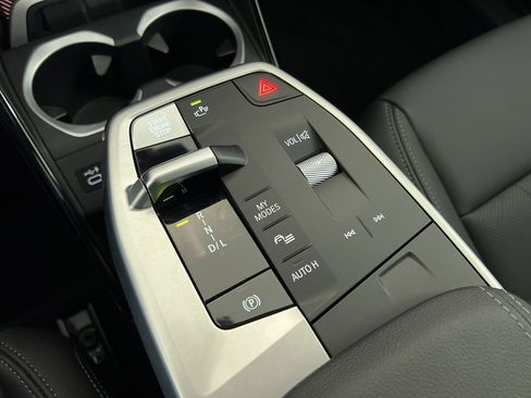 Certified 2023 BMW X1 xDrive28i w/ Convenience Package image 21