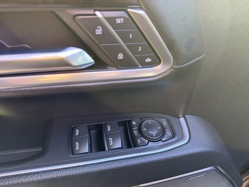 Used 2025 GMC Sierra 2500 Denali w/ Denali Reserve Package image 13