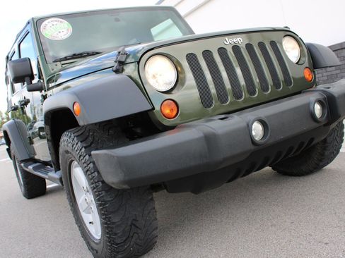 Used 2008 Jeep Wrangler Unlimited X image 9