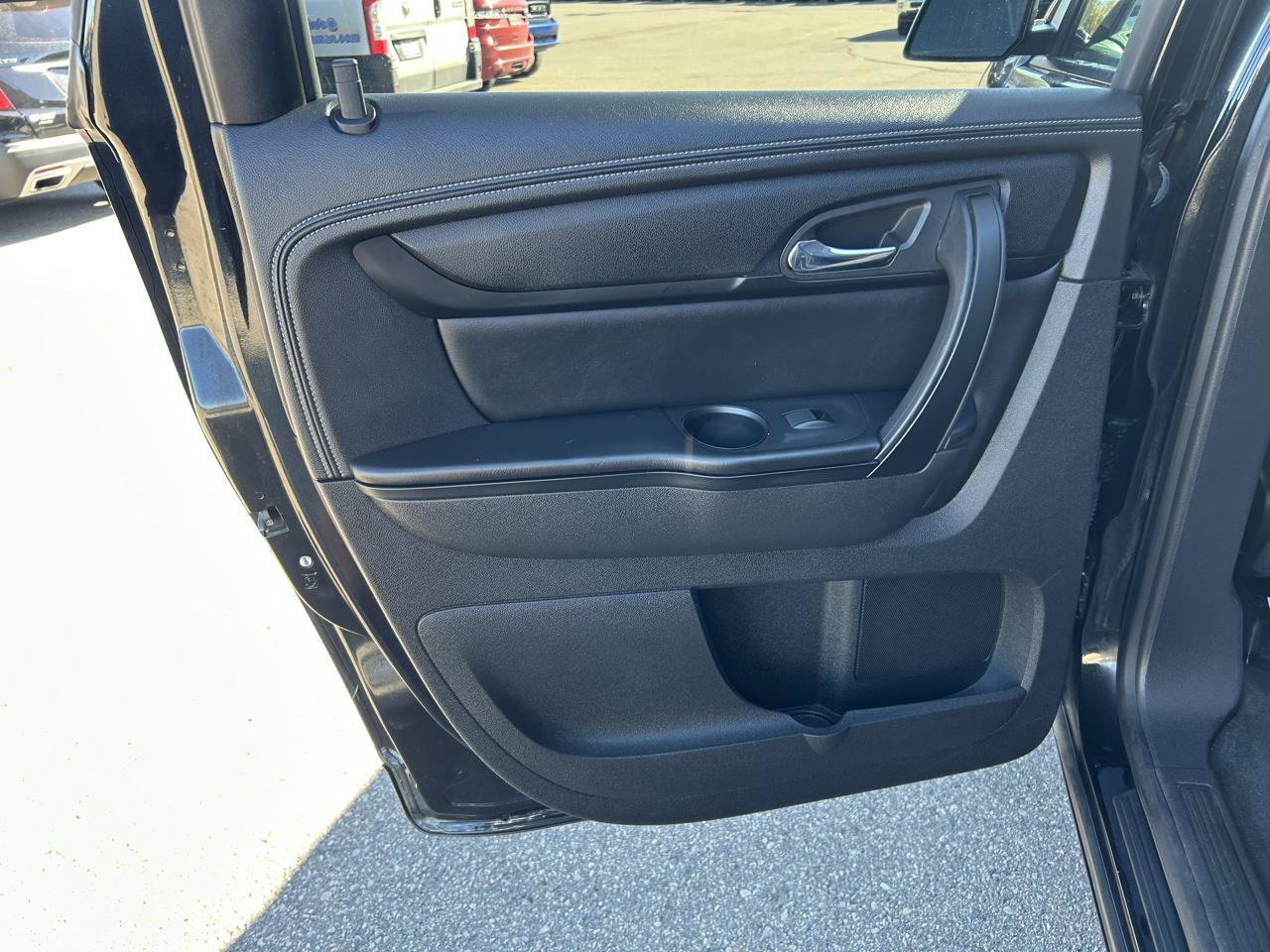 Used 2015 GMC Acadia SLE AWD/4WD image 17