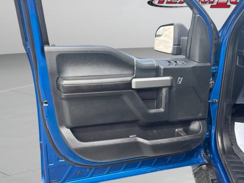 Used 2018 Ford F150 XLT w/ Equipment Group 302A Luxury AWD/4WD image 19