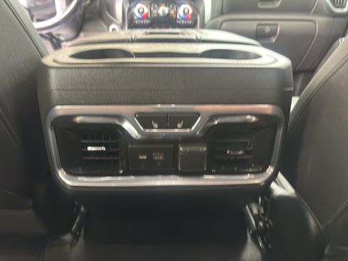 Used 2020 GMC Sierra 1500 SLT image 19