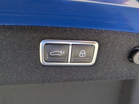 Certified 2025 Genesis G70 3.3T Advanced w/ Sport Prestige Package image 18