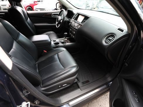 Used 2015 Nissan Pathfinder SL w/ SL Tech Package AWD/4WD image 12