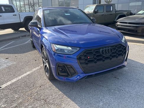 Used 2023 Audi SQ5 Premium Plus w/ Premium Plus Package image 8