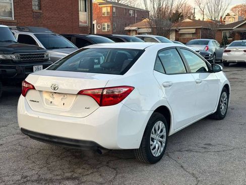 Used 2018 Toyota Corolla LE image 4