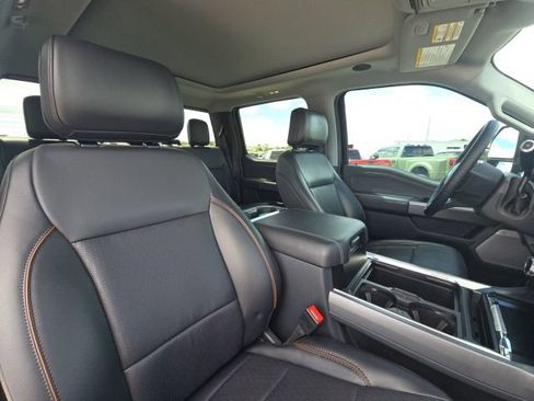 Used 2025 Ford F250 Lariat w/ Lariat Ultimate Package AWD/4WD image 21