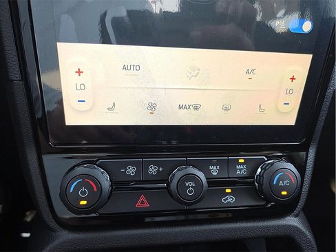 New 2025 Ford Ranger XLT w/ Equipment Group 301A High image 14