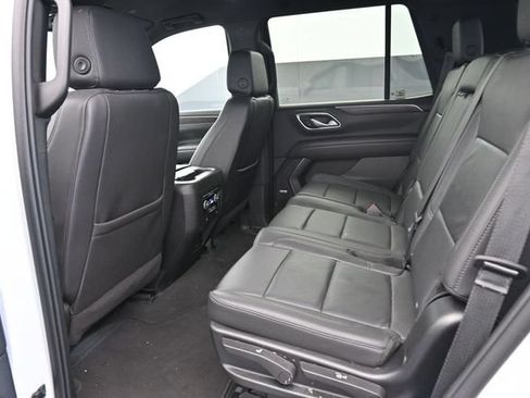 Used 2024 Chevrolet Tahoe LT AWD/4WD image 17