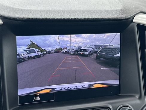 Used 2023 GMC Terrain SLT AWD/4WD image 19