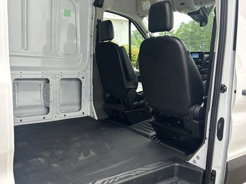 Used 2024 Ford Transit 250 148 High Roof RWD image 25
