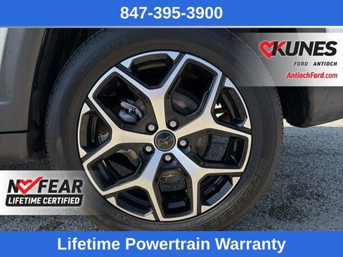 Used 2025 Jeep Compass Limited AWD/4WD image 11