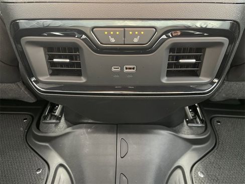 New 2026 GMC Sierra 3500 AT4 image 22