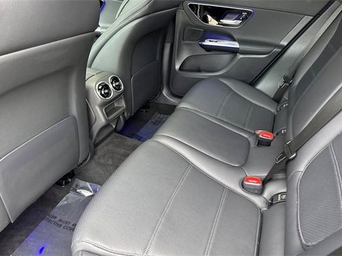 Used 2025 Mercedes-Benz GLC 300 GLC 300 image 14