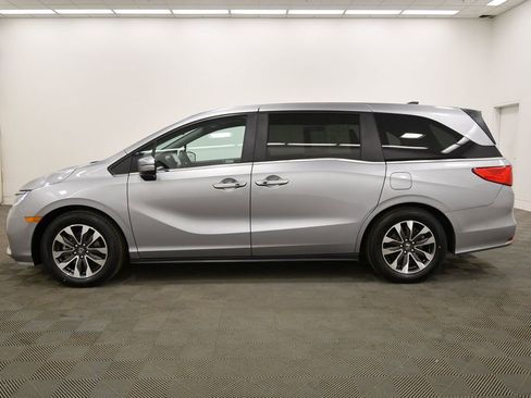 Certified 2023 Honda Odyssey EX-L image 4