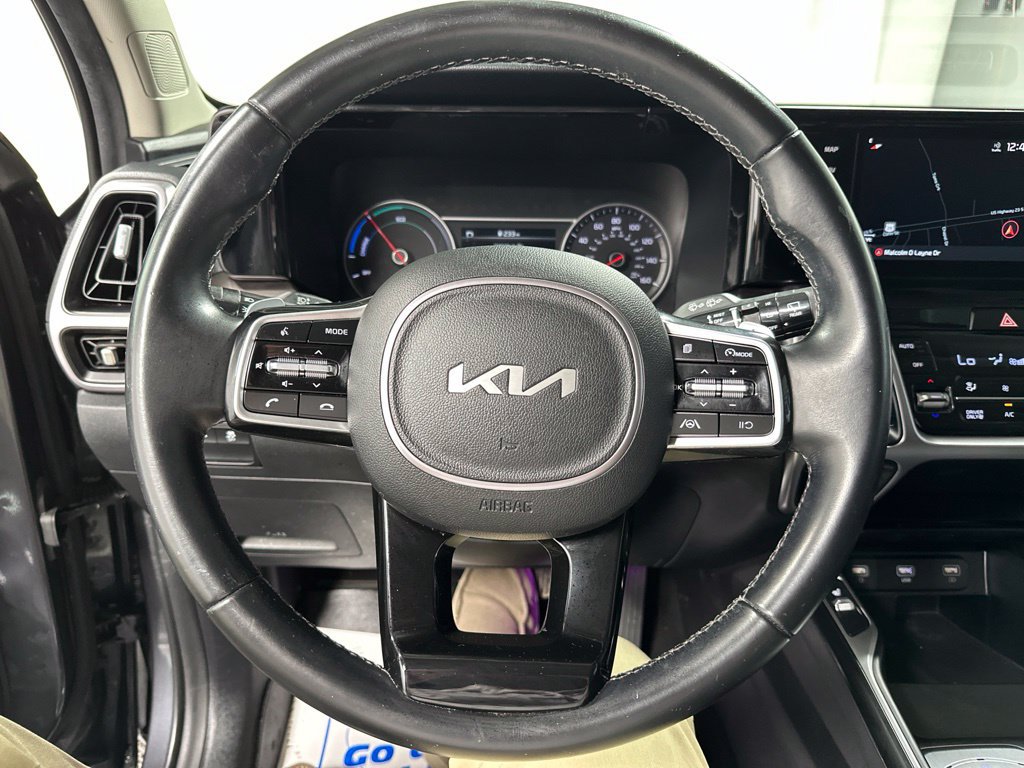 Used 2022 Kia Sorento S AWD/4WD image 16