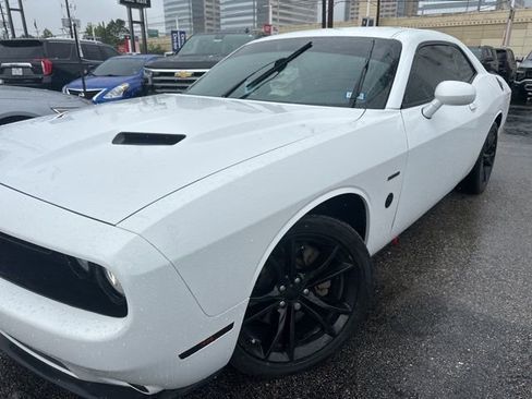 Used 2016 Dodge Challenger R/T Plus image 4