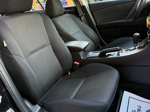 Used 2013 MAZDA MAZDA3 i SV image 17