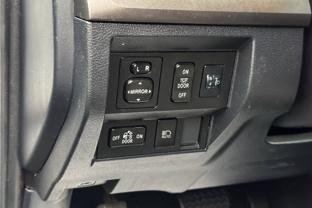 Used 2019 Toyota Tundra SR5 AWD/4WD image 24