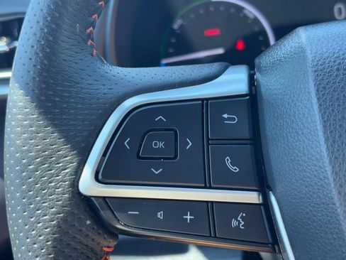 Used 2023 Toyota Sienna XSE AWD/4WD image 19
