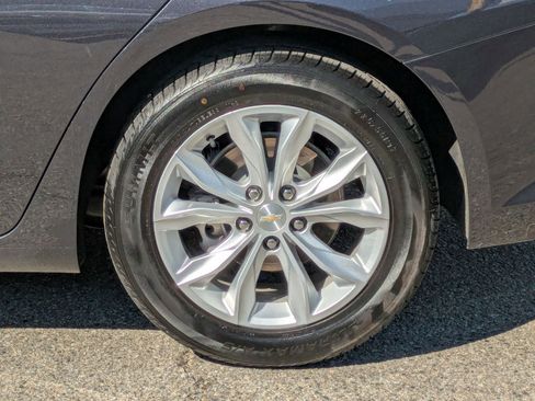 Used 2023 Chevrolet Malibu LT image 9