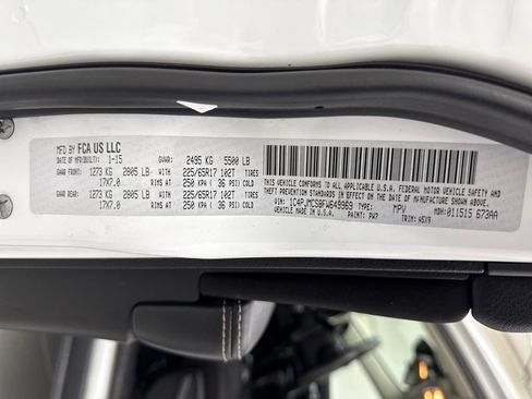 Used 2015 Jeep Cherokee Latitude AWD/4WD image 26